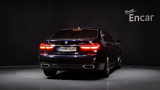 BMW 7-SERIES G11 2017