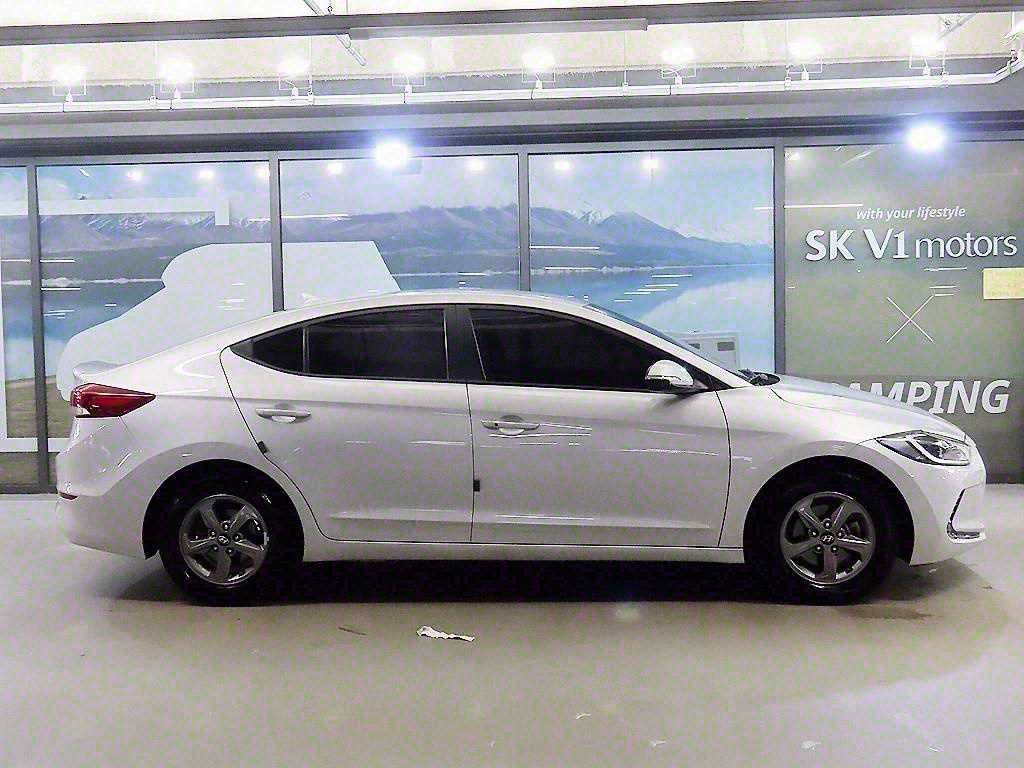 HYUNDAI AVANTE AD 2016