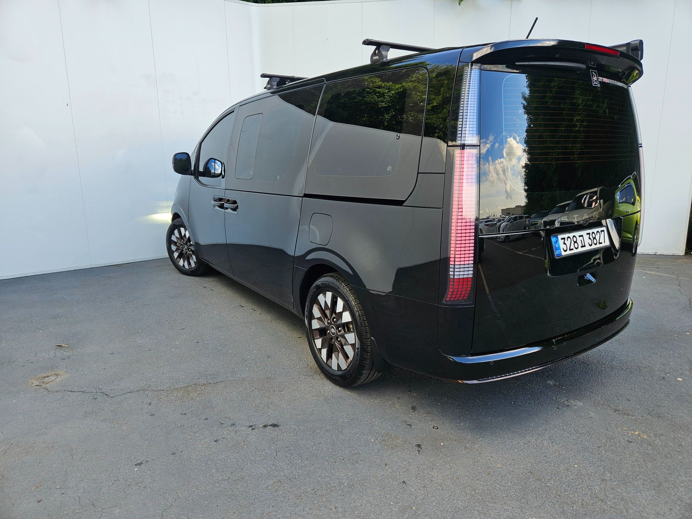 HYUNDAI STARIA 2021