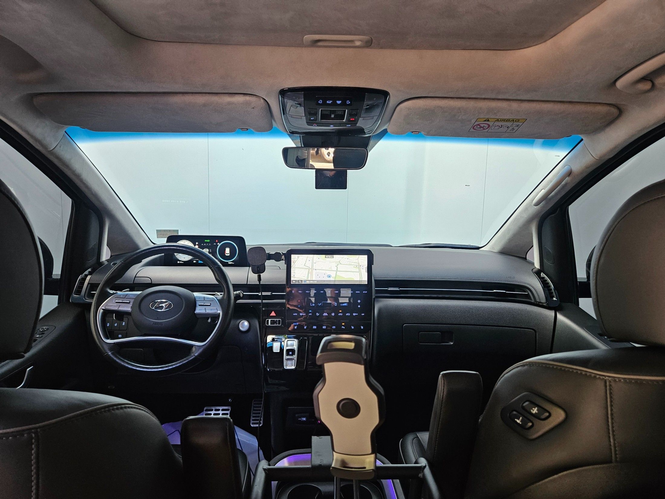 HYUNDAI STARIA 2021