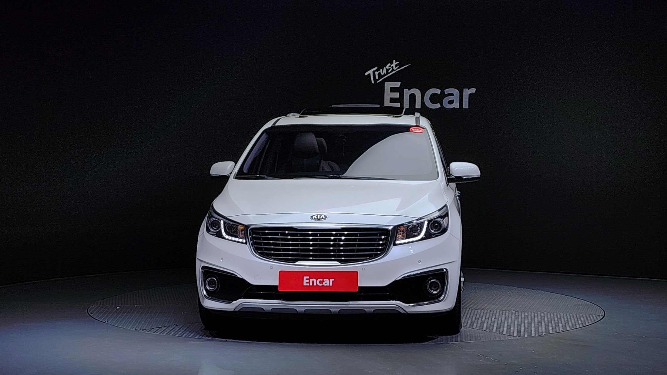 KIA CARNIVAL 2015