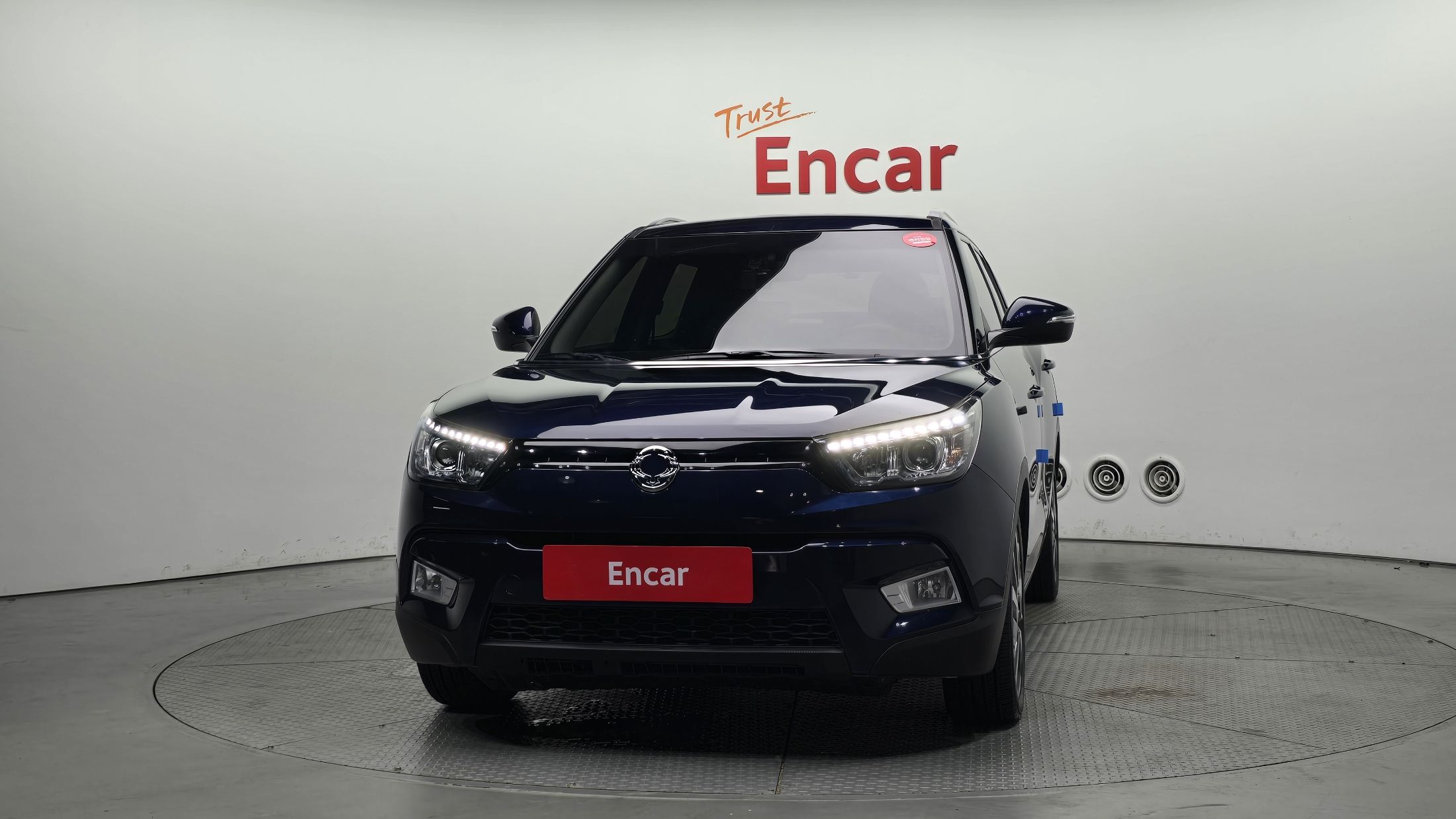 SSANGYONG TIVOLI 2015