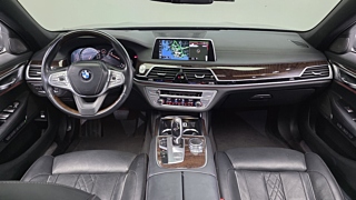 BMW 7-SERIES G11 2016