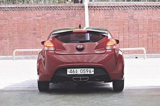 HYUNDAI VELOSTER 2016