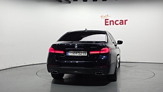 BMW 5-SERIES G30 2023