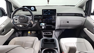 HYUNDAI STARIA 2023