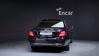 MERCEDES BENZ E-CLASS W213 2016