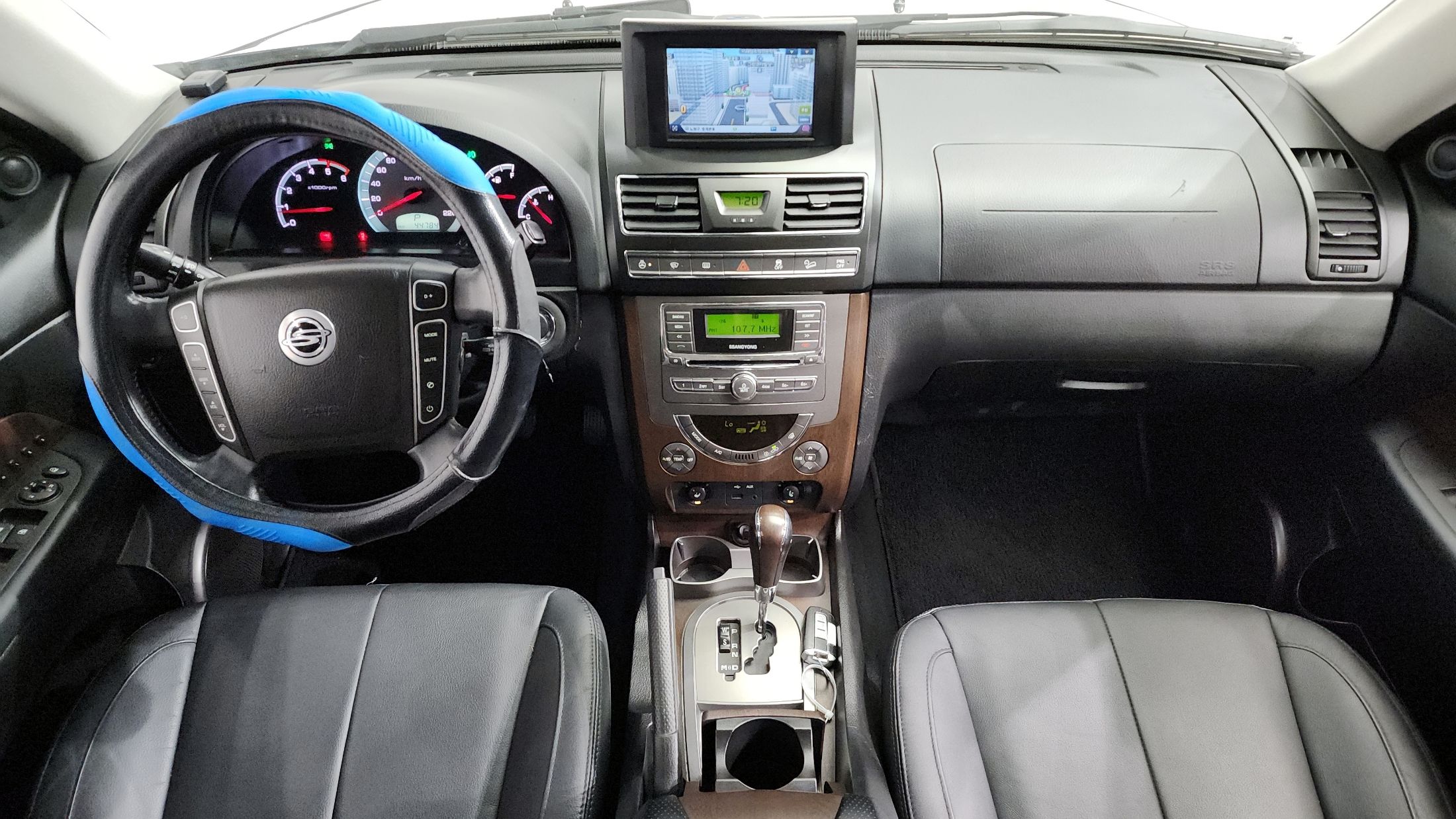 SSANGYONG REXTON W 2014