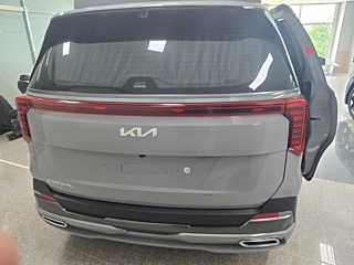 KIA CARNIVAL 2025