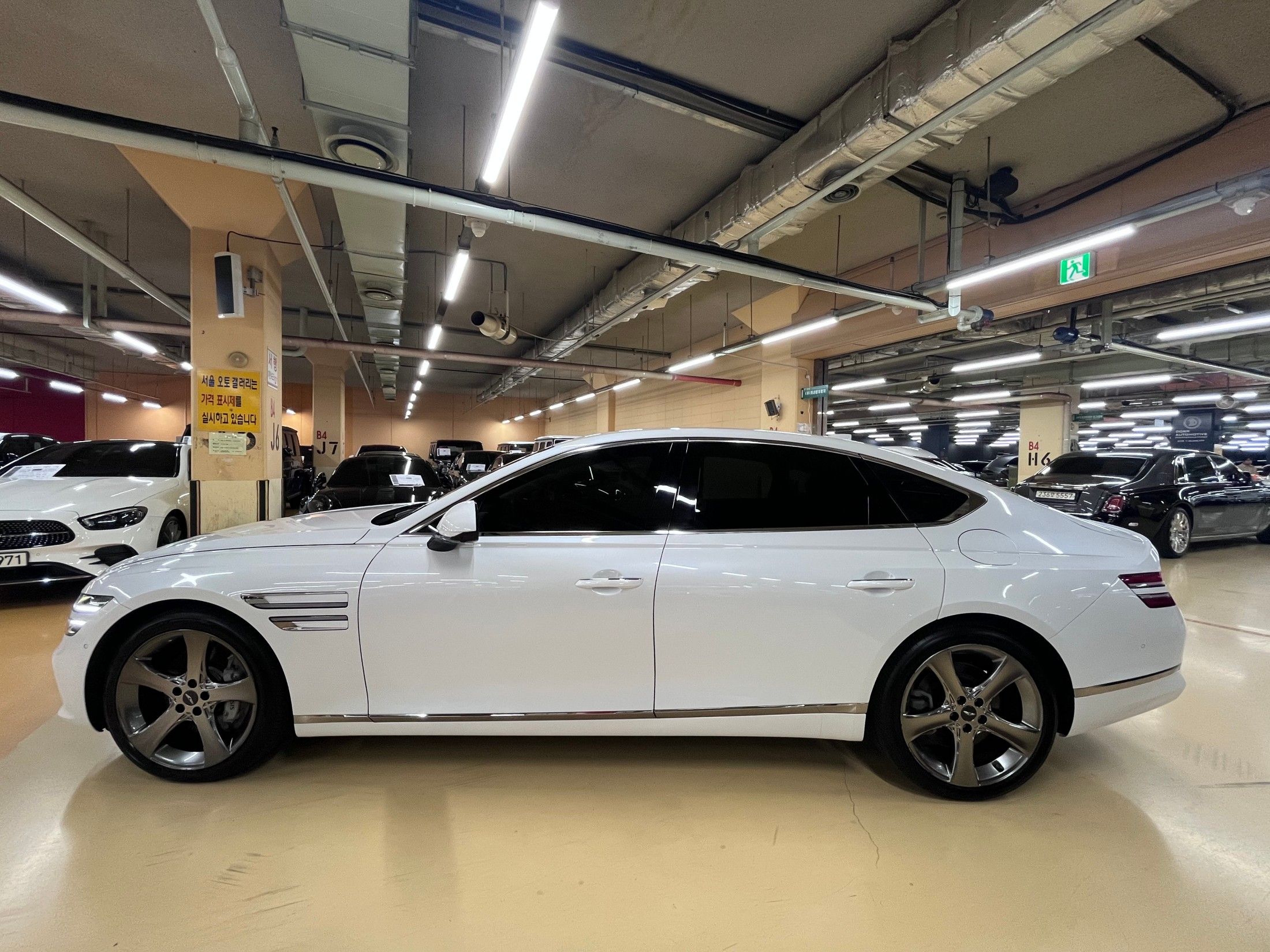 GENESIS G80 RG3 2022