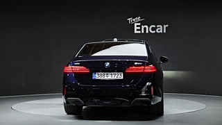 BMW 5-SERIES G60 2024