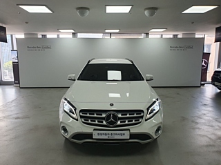 MERCEDES BENZ GLA-CLASS X156 2019