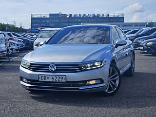 VOLKSWAGEN PASSAT GT B8 2018