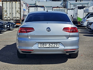 VOLKSWAGEN PASSAT GT B8 2018