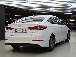 HYUNDAI AVANTE AD 2016