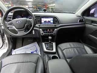 HYUNDAI AVANTE AD 2016