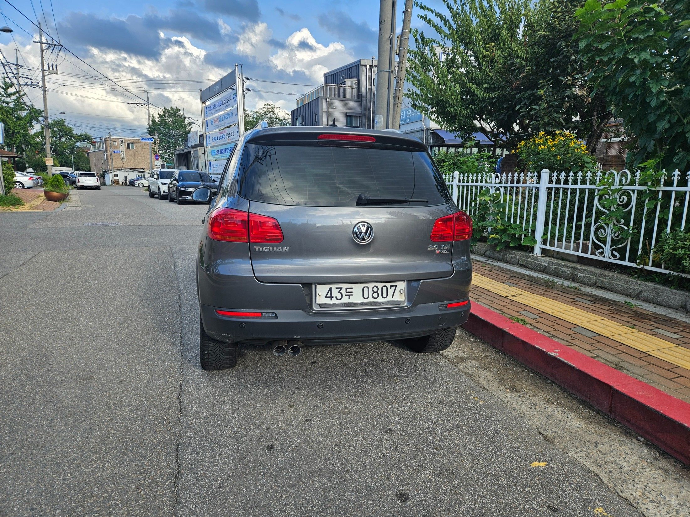 VOLKSWAGEN TIGUAN 2016