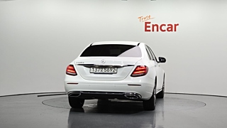 MERCEDES BENZ E-CLASS W213 2020