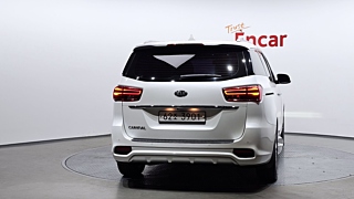 KIA CARNIVAL 2018