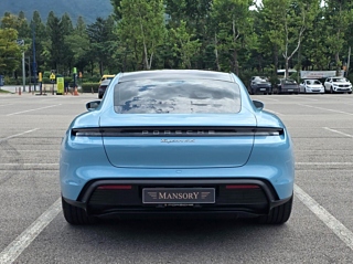 PORSCHE TAYCAN 2020