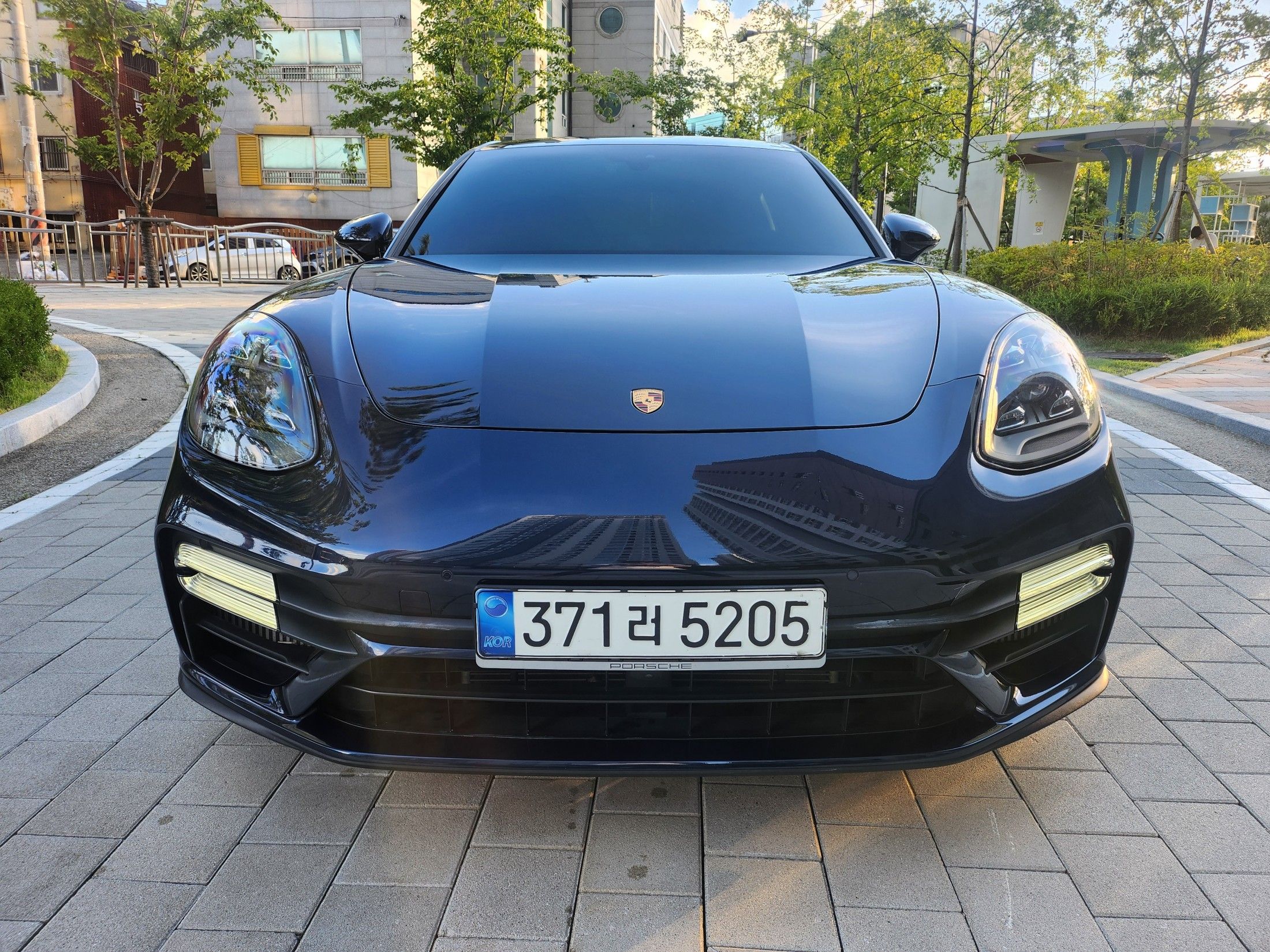 PORSCHE PANAMERA 971 2021