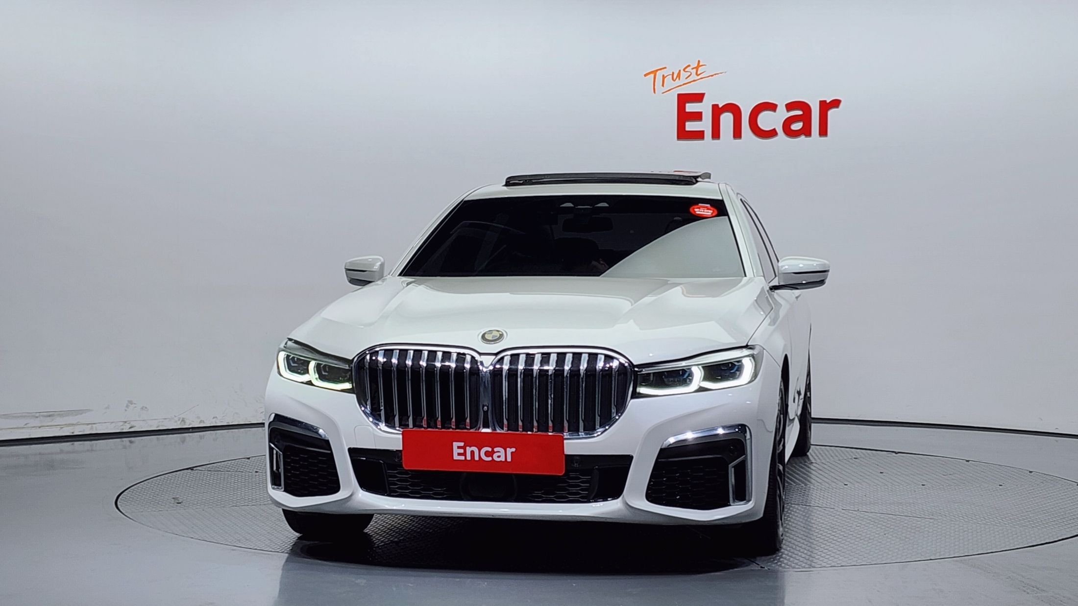 BMW 7-SERIES G11 2016