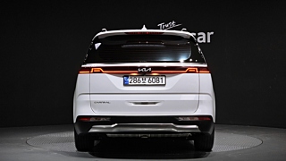 KIA CARNIVAL 2023