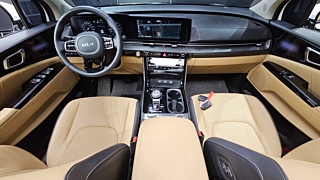 KIA CARNIVAL 2023