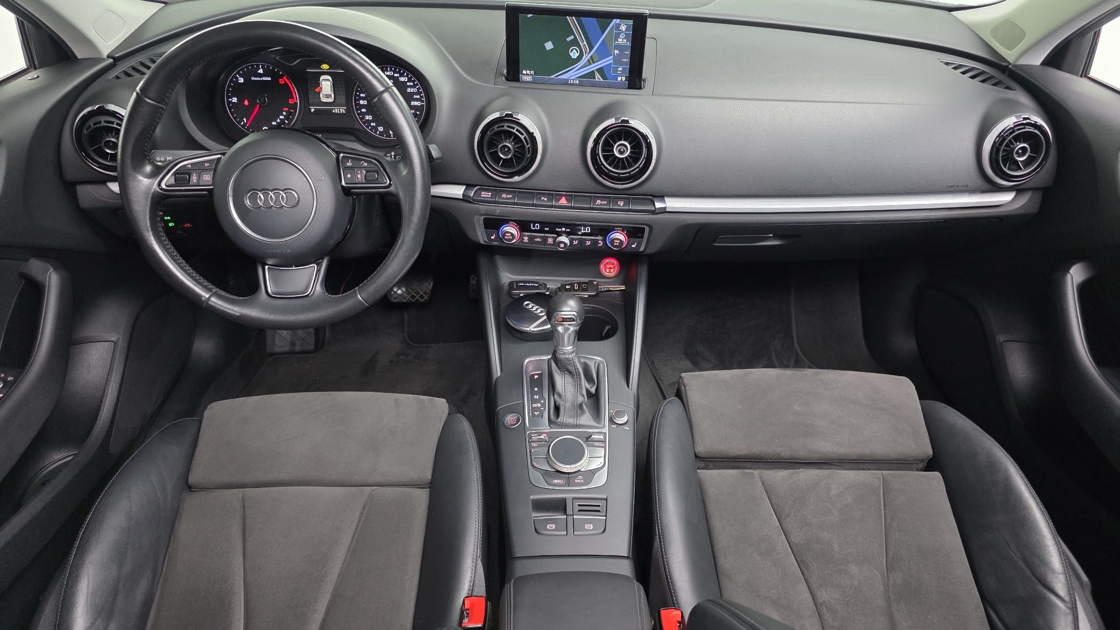 AUDI A3 2015