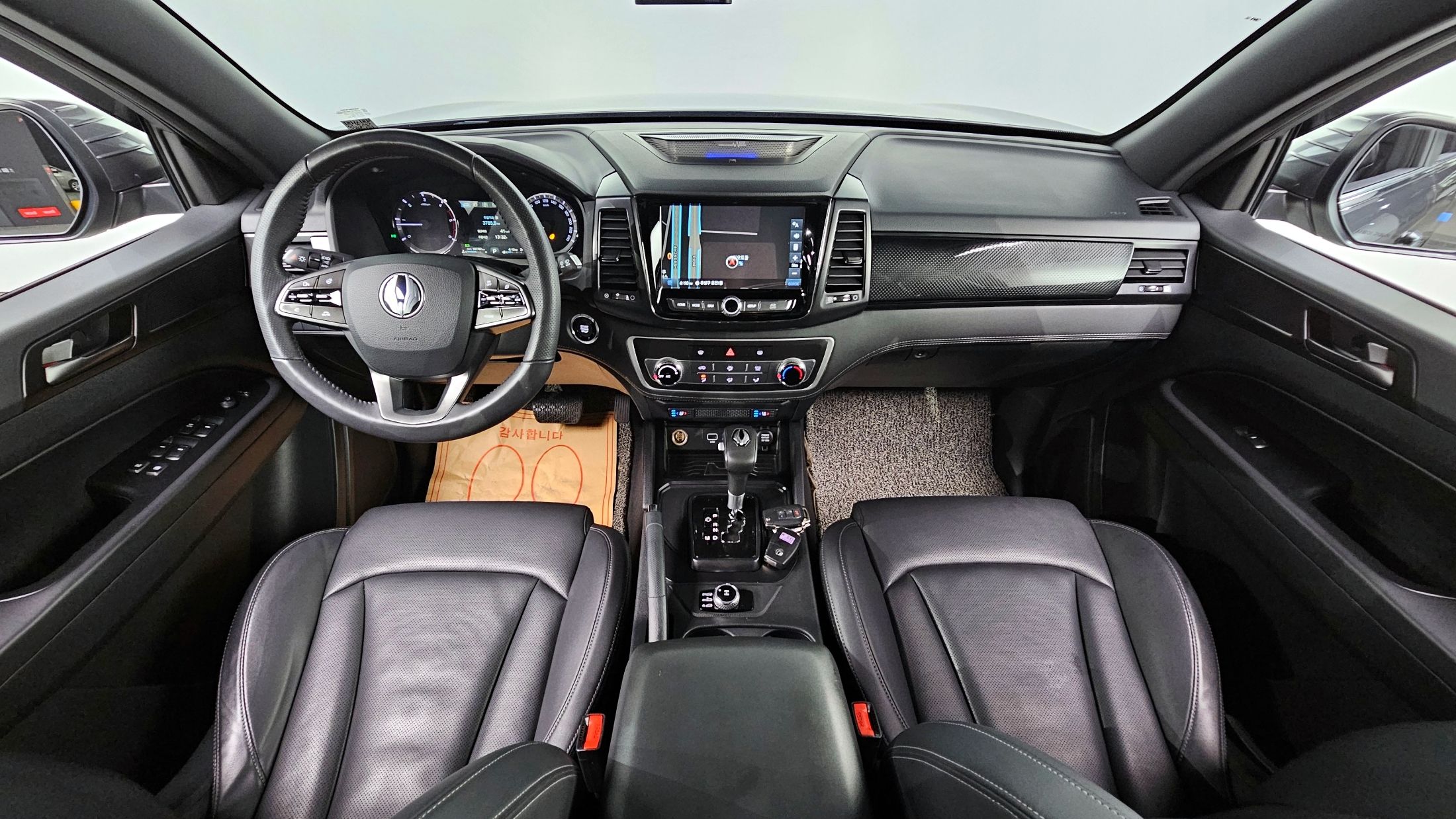 SSANGYONG REXTON SPORTS CAR 2020