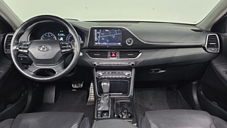 HYUNDAI GRANDEUR IG 2017