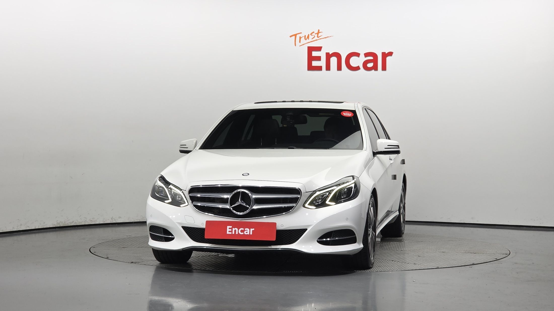 MERCEDES BENZ E-CLASS W212 2016