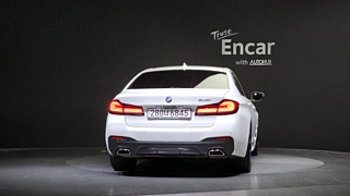 BMW 5-SERIES G30 2020