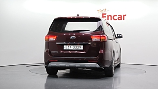 KIA CARNIVAL 2017