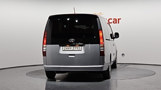 HYUNDAI STARIA  Tourer 9 Seater 2022
