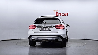 MERCEDES BENZ GLA-CLASS X156 2016