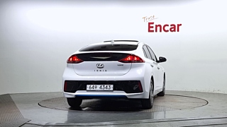 HYUNDAI IONIQ HYBRID 2016