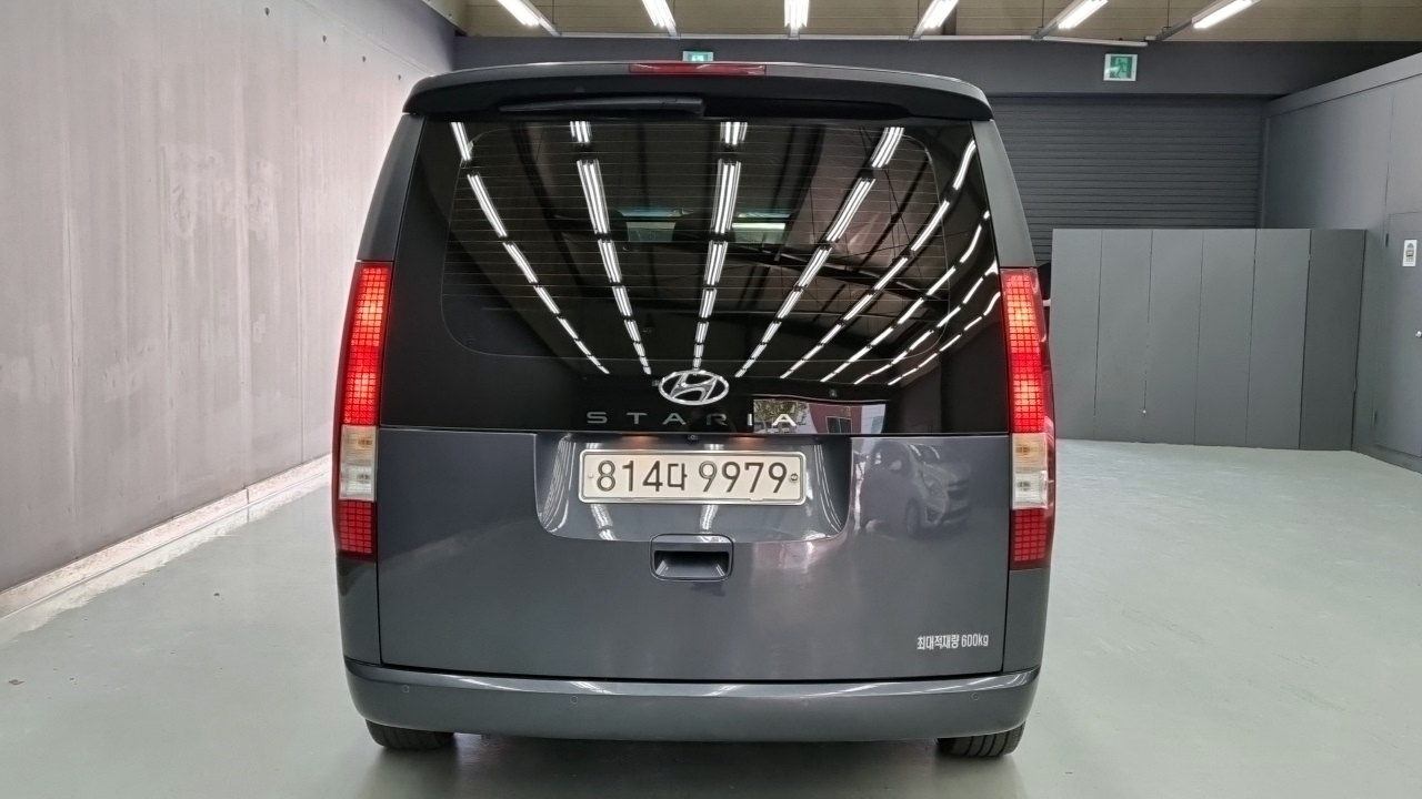 HYUNDAI STARIA 2022