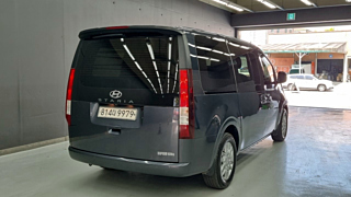 HYUNDAI STARIA 2022