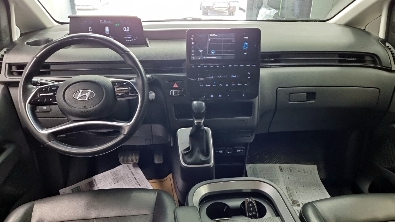 HYUNDAI STARIA 2022