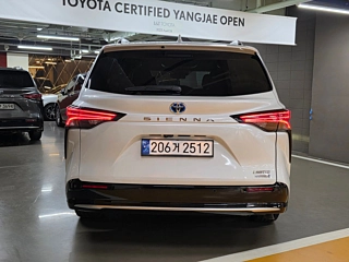 TOYOTA SIENNA  4 GENERATION 2.5 Hybrid 2WD 2023