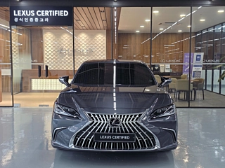 LEXUS ES300H 2025