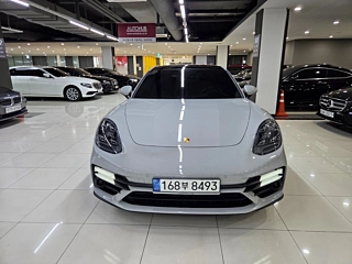 PORSCHE PANAMERA 971 2022
