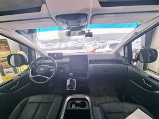 HYUNDAI STARIA 2023