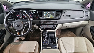KIA CARNIVAL 2017