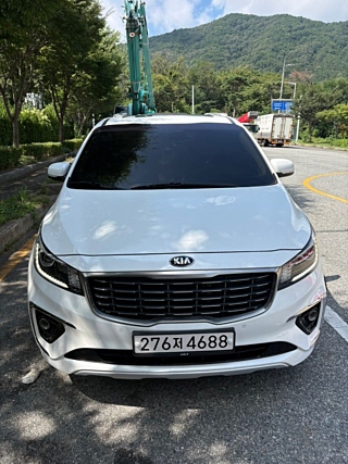 KIA CARNIVAL 2018