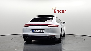 PORSCHE PANAMERA 971 2018