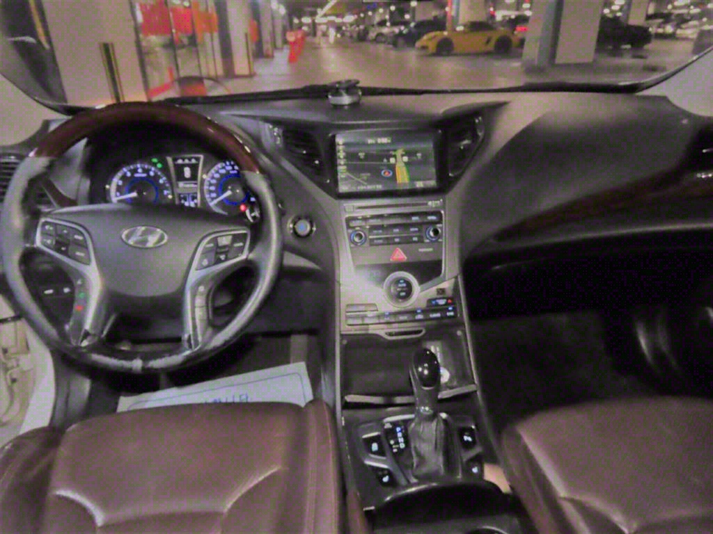 HYUNDAI GRANDEUR HG 2014
