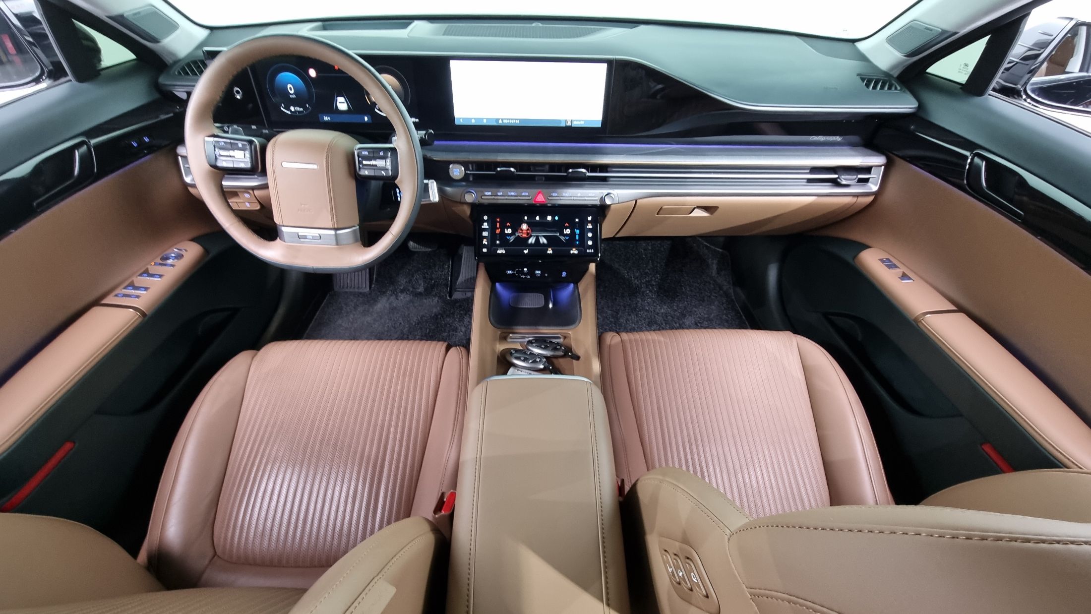 HYUNDAI GRANDEUR GN7 2023
