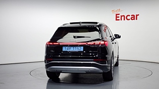AUDI Q4 E-TRON F4  40 Premium 2025